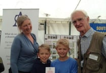 Dr Sarah Wollaston MP shows support for hedgerow initiative