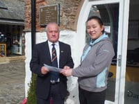 An association has made a donation to the Girl Guides to help pay for ‘Rove Away’