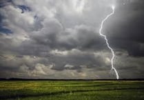Lightning fire in Yealmpton extinguished