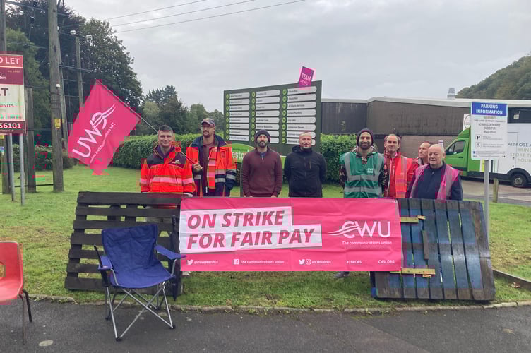 Strikers outside Westover sorting office in Ivybridge