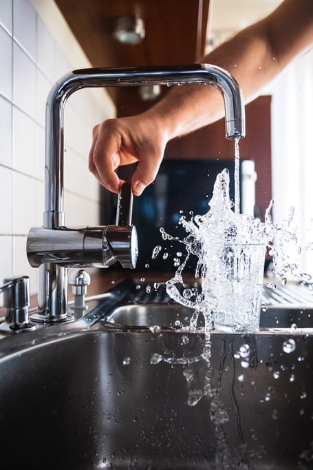 Water tap