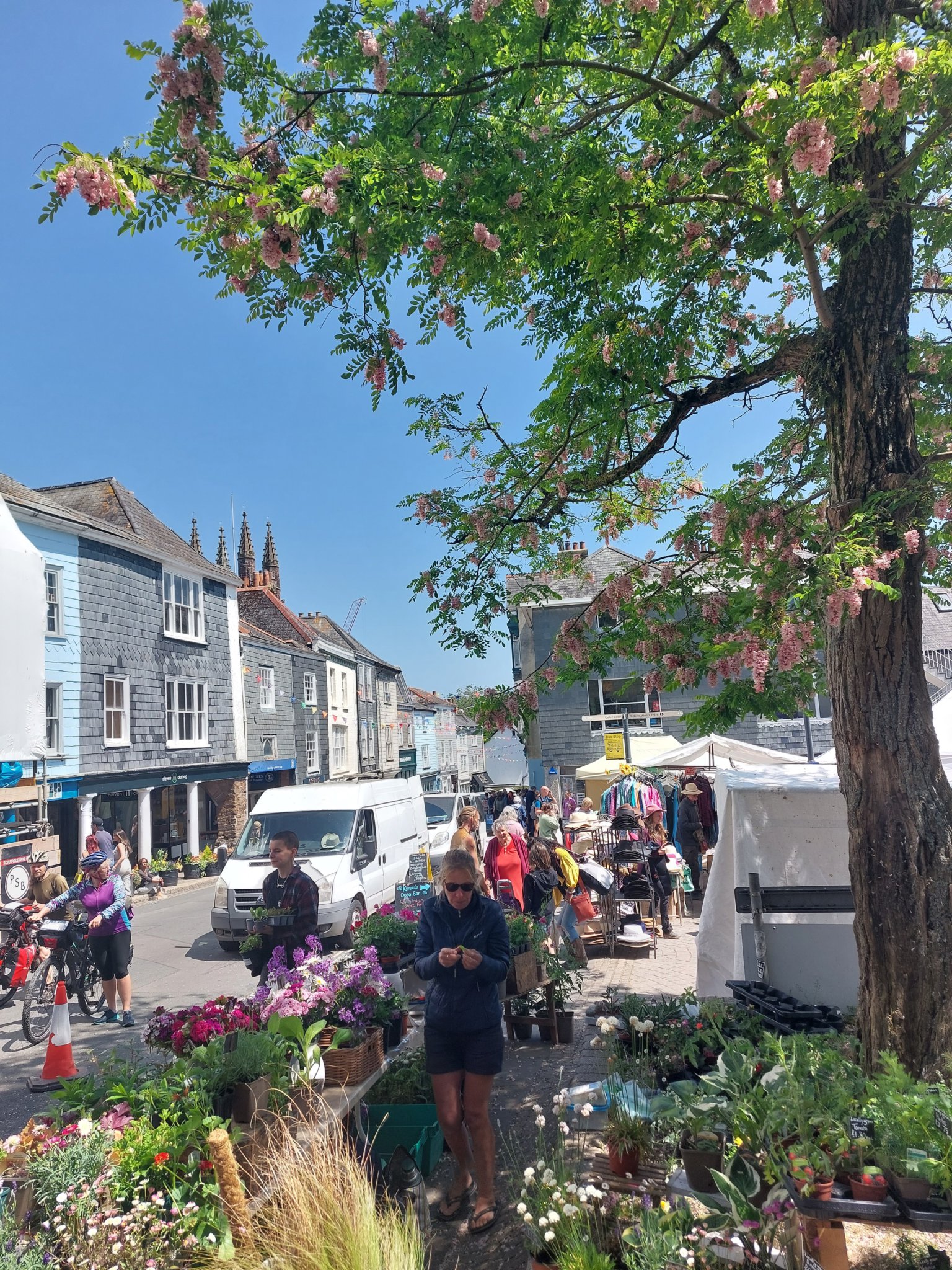 Monday September 8 start for Totnes Market Square paving works 