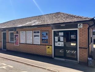 Fight to save Totnes Station ticket office continues