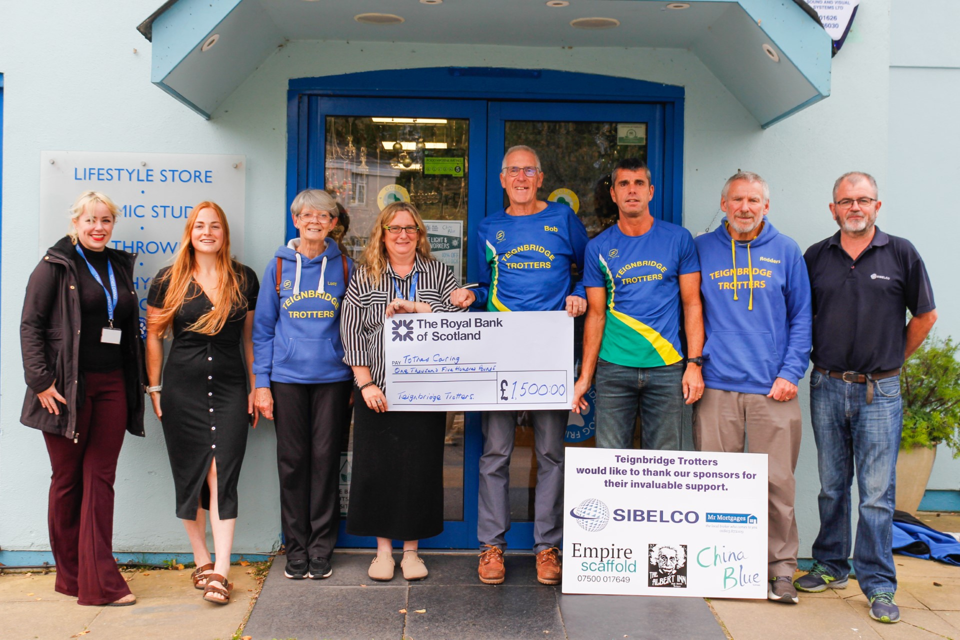 Trotters race helps Totnes charity