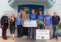 Trotters race helps Totnes charity