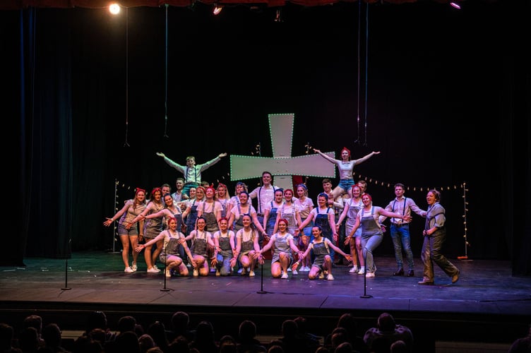 Haldon YFC's Entertainments performance entitled 'Fields of Gold'.