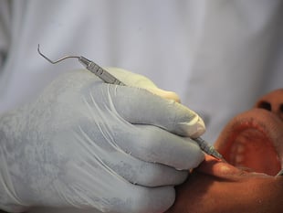 Government to offer dentists £20,000 to relocate their practice 