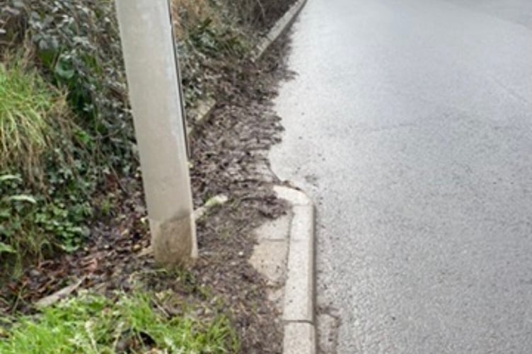 The location of the lamp post