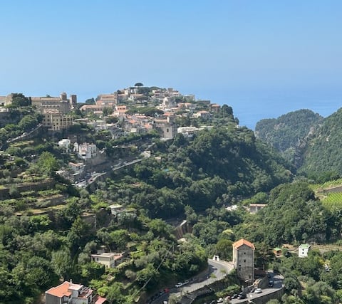 Exploring the vibrant beauty of Ravello's nature