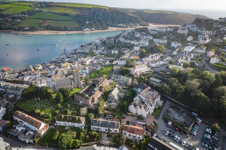 Developer seeks to overturn second home ban on Salcombe flats as the condition has made the flats unsaleabel because potential buyers are put off. Salcombe, Devon. October 21st 2024. Photo released October 22 2024. A 'posh' block of flats built in a town dubbed 'Chelsea-on-Sea' has been left a 'white elephant' - due to a ban second home owners.The new-build homes in Salcombe, Devon, have failed to sell after being listed for Â£1.2M - with claims it is because locals can't afford to live there.But the developers are now trying to overturn a 'primary residence' rule' that was brought in to curb second home owners in towns such as Salcombe that have become overrun with holiday homes.They have now launched an appeal after South Hams District Council rejected its bid to make an exception to the rule - and deemed it 'dangerous' to set a precedent.
