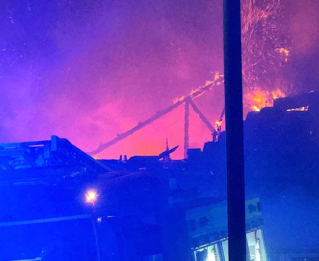 Bungalow badly damaged in Totnes blaze