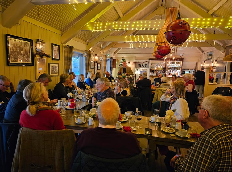 Salcombe RNLI gets festive