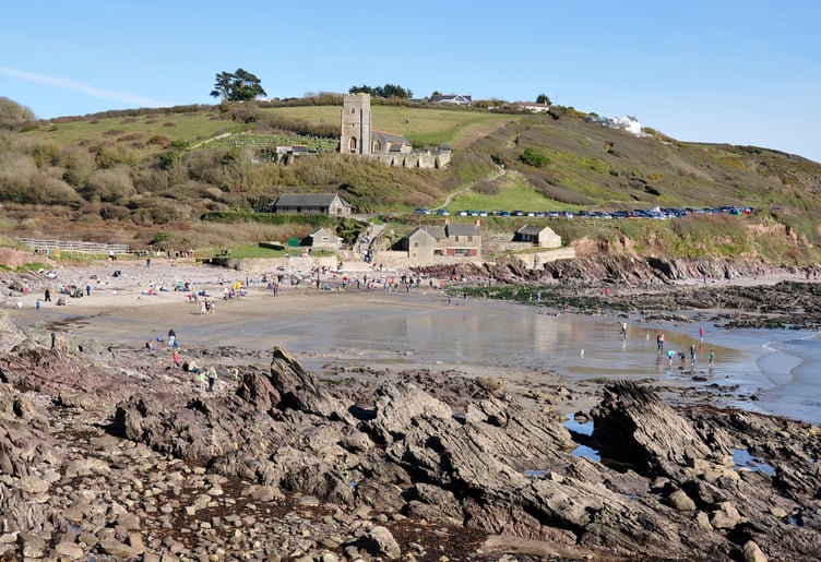Wembury beach and church - Nilfanion