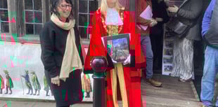 Totnes mayor seals 30-year time capsule