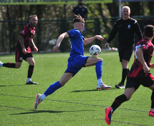 Spoils are shared for Totnes & Dartington 1st XI