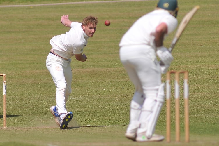 Devon Cricket League B Division Ipplepen 1st XI versus Stoke Gabriel 1st XI.  Stoke's Isaac Withington

Pens' won the toss and elected to bat making 198/6 after 45 overs. Stoke Gabriel took to the crease after tea and responded with 202/6 after 35.3 overs  giving them a four wicket win.
