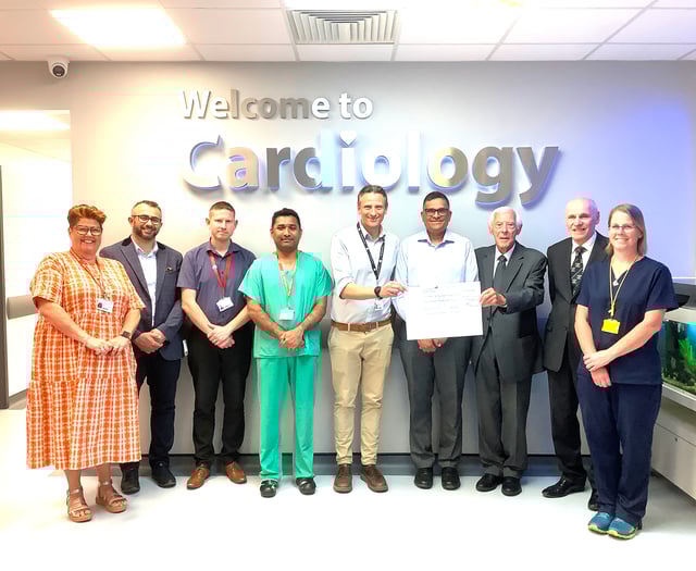 Devonshire Freemasons donate to Derriford cardiology research