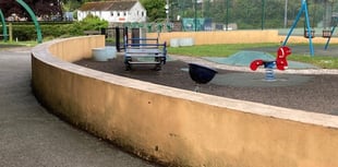 Volunteers needed to repaint Kingsbridge play area walls