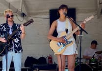 Leonian Dream wow crowd at Old Market Square