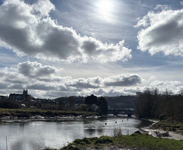 Totnes police warn of vehicle thefts