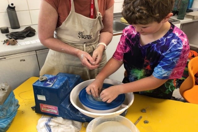 Local Ceramicist inspires next generation at Blackawton Primary School