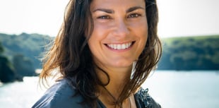 Anna Turns becomes patron of South Hams libraries charity 