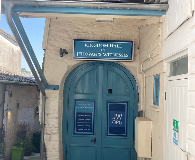 Volunteers transform Kingdom Hall in Kingsbridge 