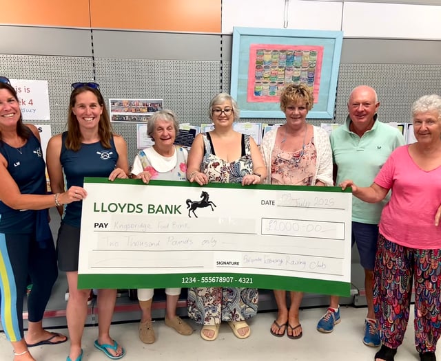 Salcombe Rowing Club raises £2,000 for Kingsbridge Food bank