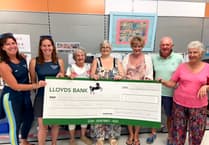 Salcombe Rowing Club raises £2,000 for Kingsbridge Food bank