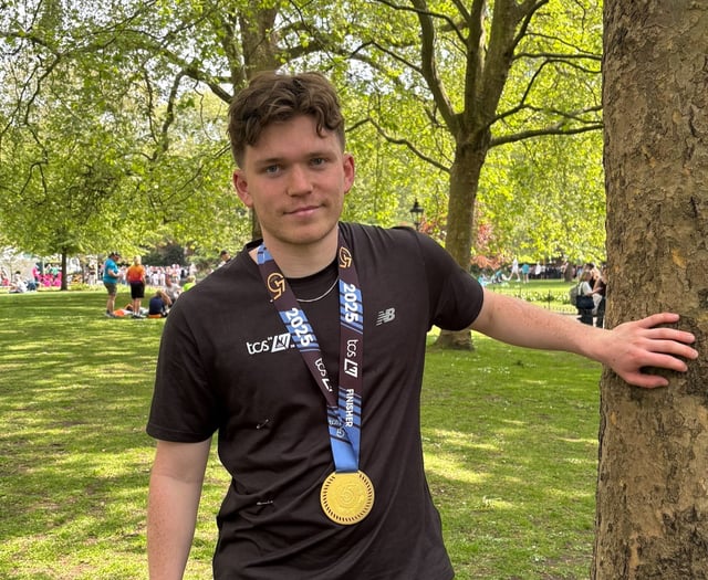 Sam Morcom runs London Marathon for Dame Hannahs