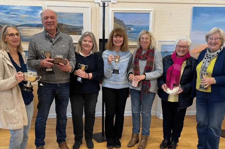Members of Dartmouth Art Society