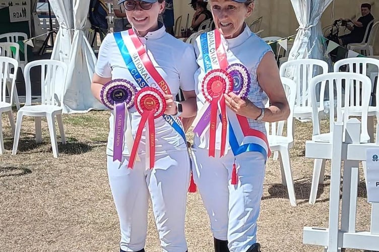 Cara Whitfield Smith and Ysabel Winzer, Erme Valley RDA.
