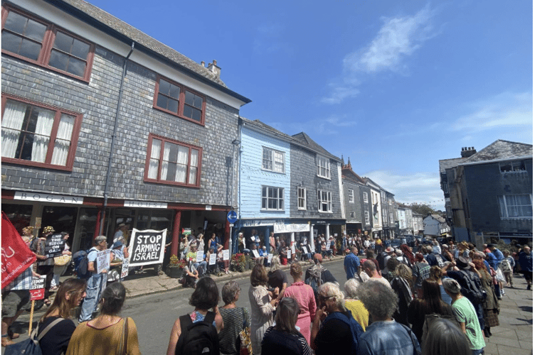 Protesters in Totnes