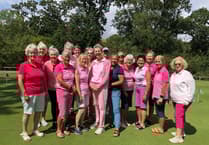 Dartmouth Golf Club ladies fundraising for Breast Cancer Now