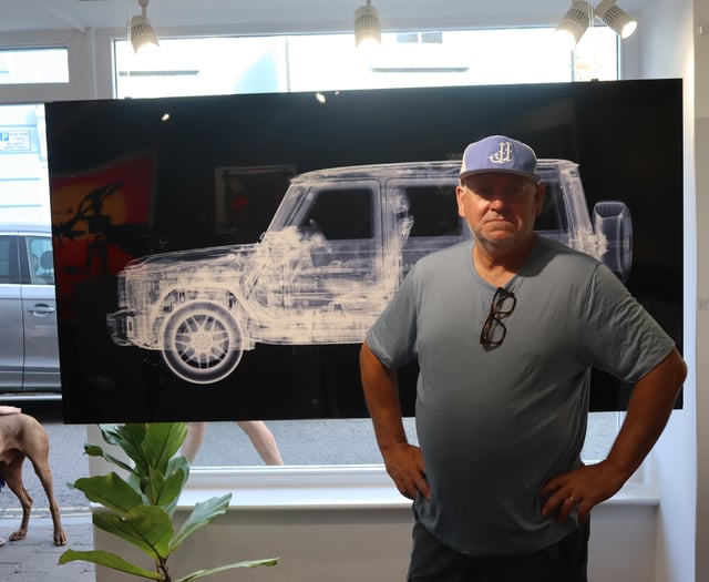 British artist Nick Veasey reveals beauty through X-ray art