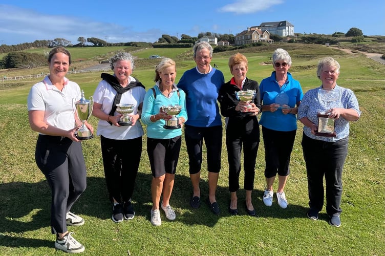 Closed meeting prize winners