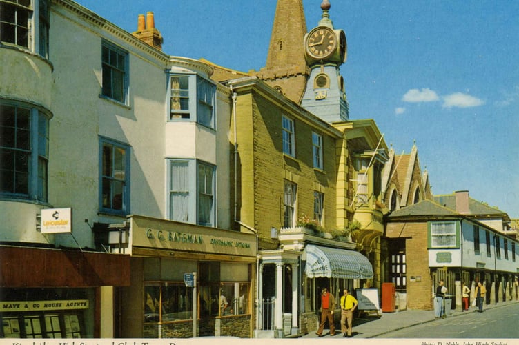Colour postcard showing the Town Hall, Kingsbridge