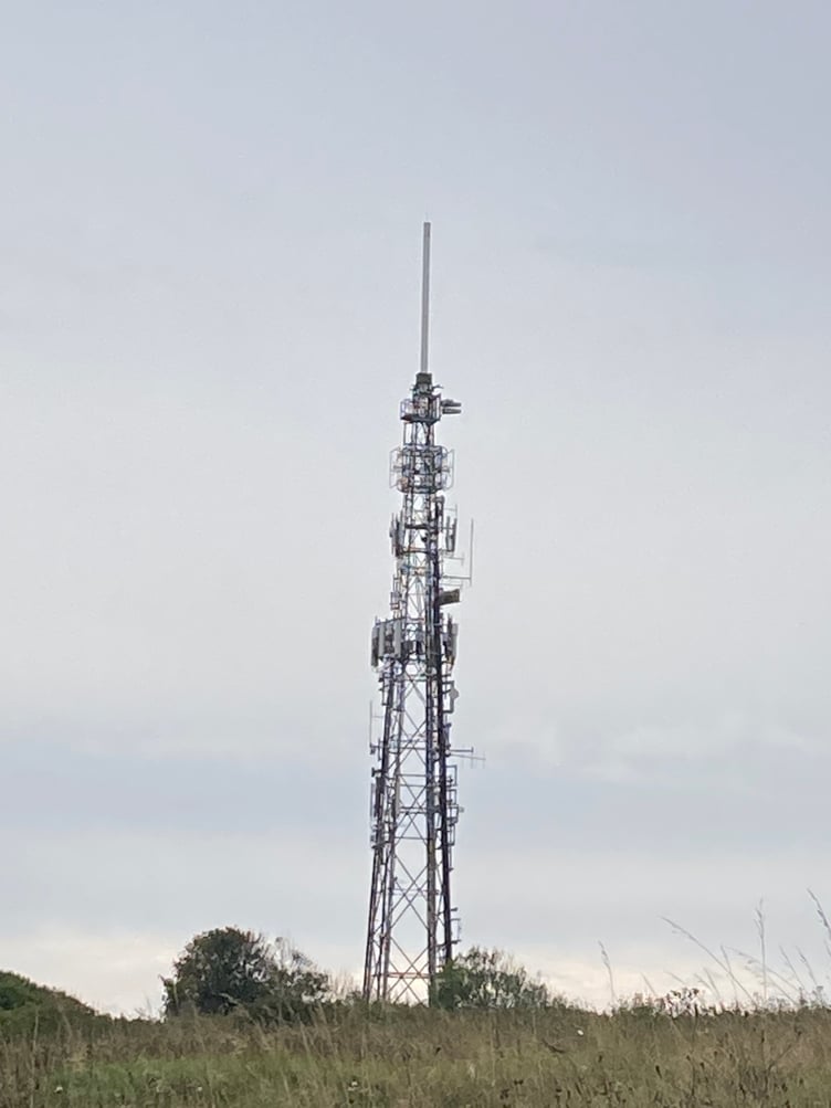 A communications mast
