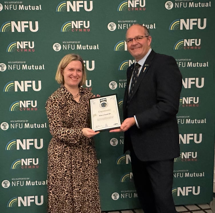 Rebecca Smith MP graduates from the NFU Food and Farming Fellowship