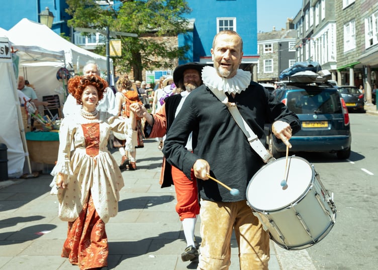 The cast of Elizabeth and Essex wend their way through Totnes