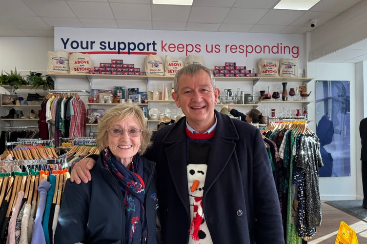 Anna Ralli, Devon Air Ambulance Founder with Alan Quick, Editor, Crediton Courier, in the new charity shop.  AQ 0072
