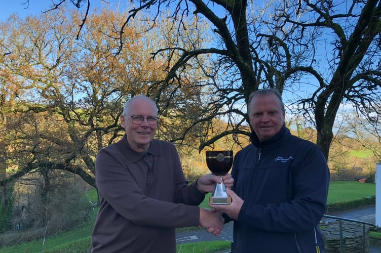 Men’s Captain Rob Isaacs-Berry (left) and Grotty Cup Winner Terry Farkins.