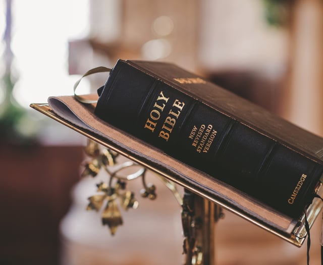 Christian Comment by Tony Waring