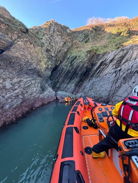 RNLI hide and seek exercises near Dartmouth
