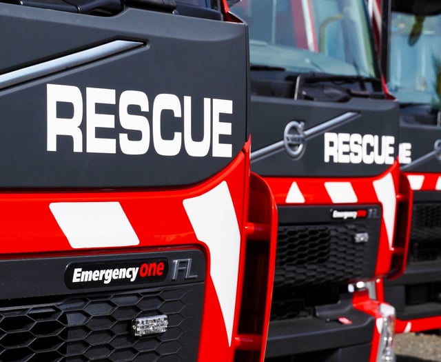 Firefighters tackle major domestic blaze in Bigbury-on-Sea