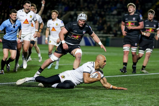 Chiefs take the bull by the horns in ruthless rout