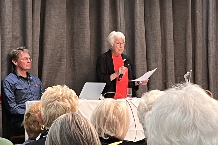 Susie Colley addressing the Torbay Heart Campaign meeting