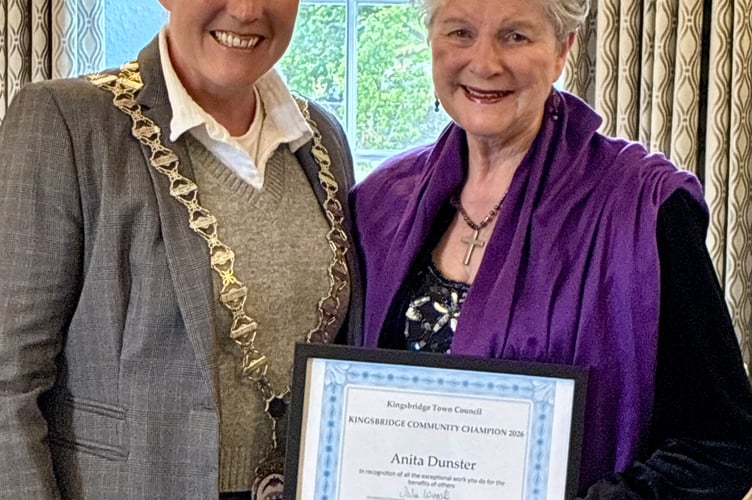 Mayor Cllr Julia Wingate Anita Dunster