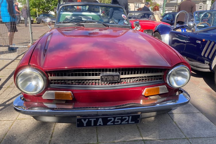 A Triumph TR6