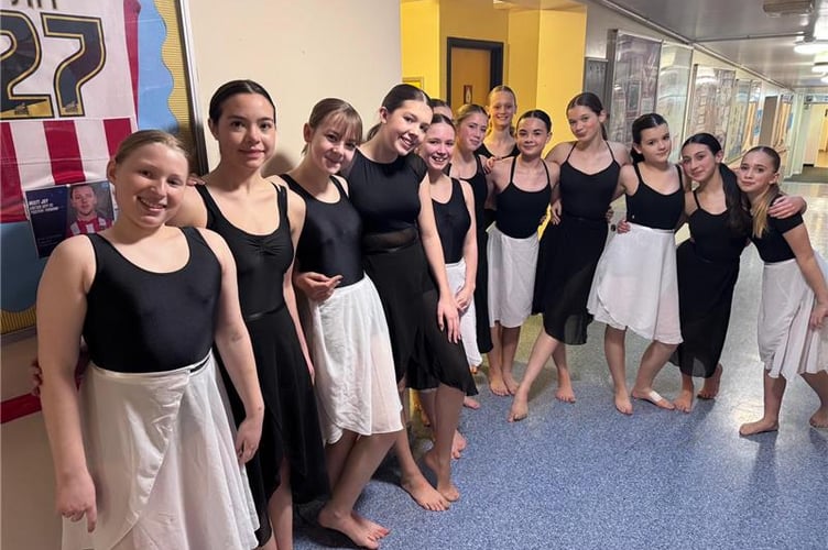 Dancers from Ivybridge Community College 